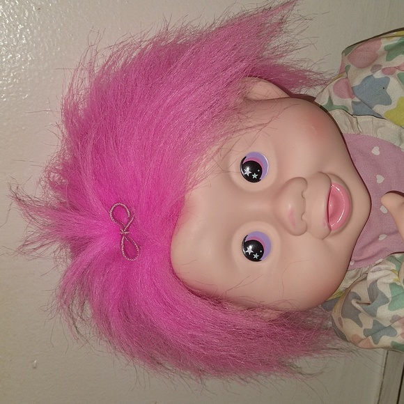 Vintage 1991 Pink Haired Magic Troll with Bonus Mini Magic Troll & 2 Keychains - Picture 4 of 6